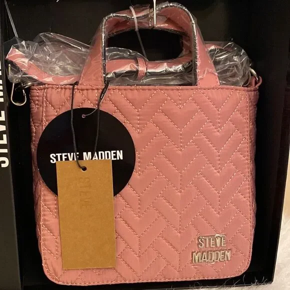 NWT Steve Madden Tote/Crossbody w/ AirPod Case and Hat- 3pc Gift Set - Mauve - Picture 8 of 15